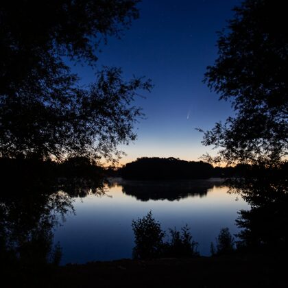 Der Komet Neowise über den Lippesee, M. Benesch