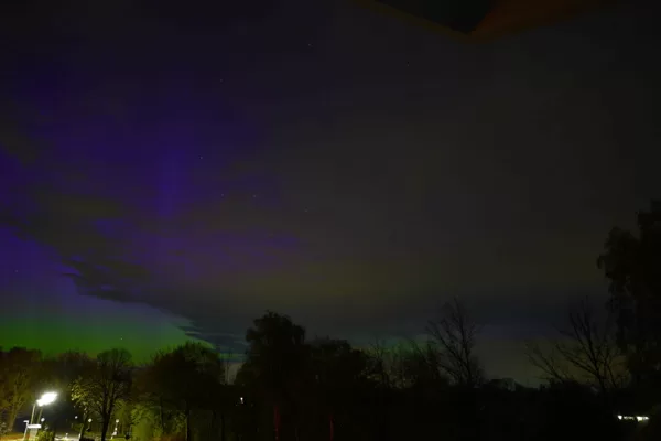 Polarlicht über Delbrück, 2023-04-23 23:50 Uhr,ISO3200, 8s, f27mm, F3,5, H. Hermelingmeier